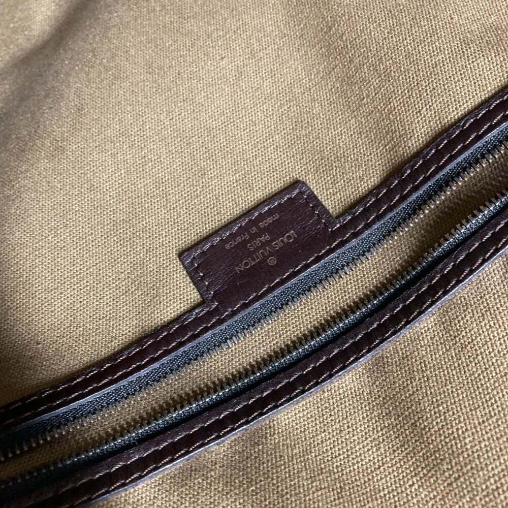 LOUIS VUITTON Authentic Brown Leather Tote Bag - Picture 14 of 16